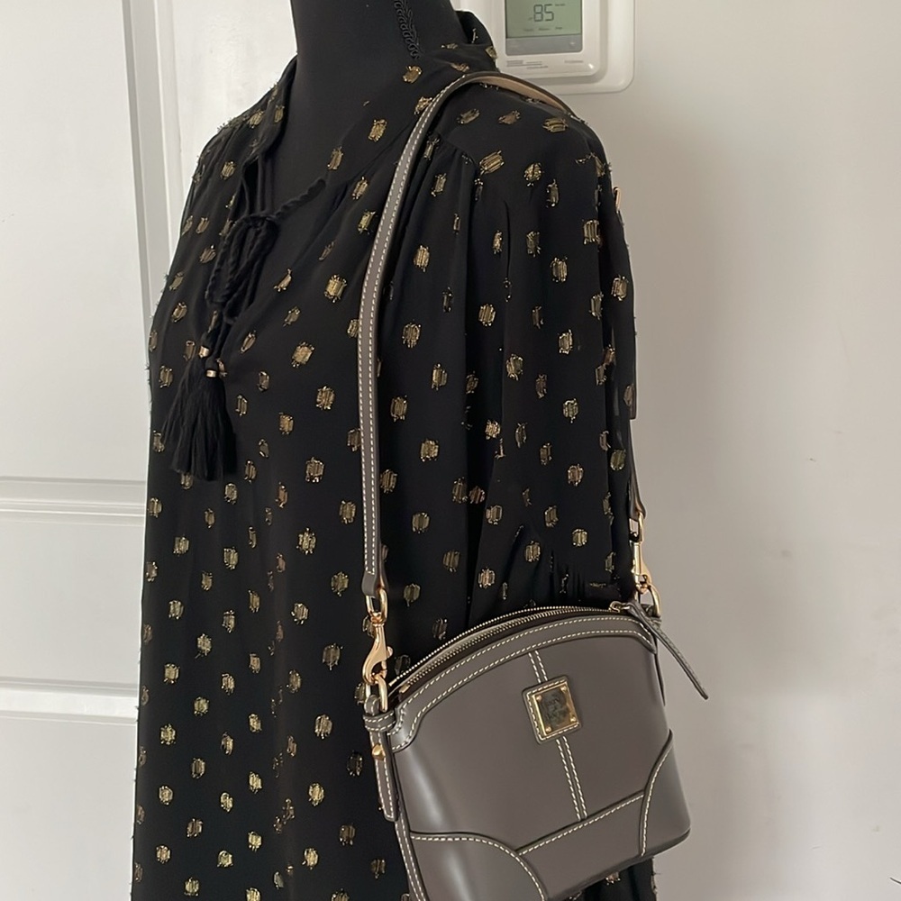 Dooney & Bourke Mini Crossbody Grey Beacon Leather Dome Shape - Picture 3 of 15